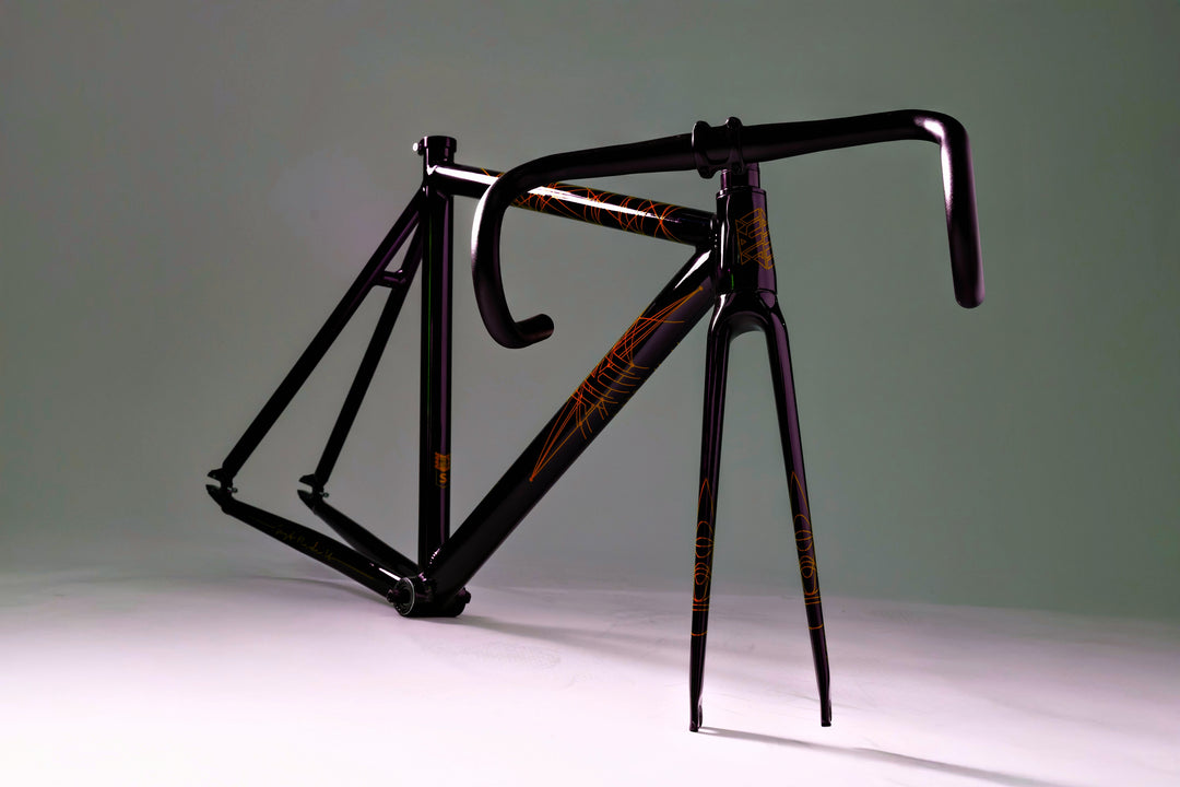 Leader 725 Frame Set 56cm – JustRideIt